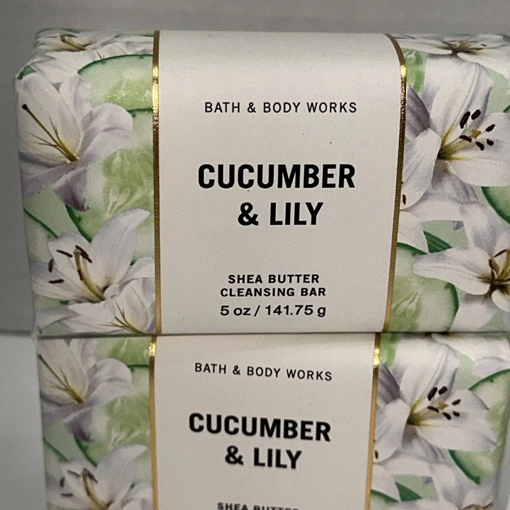 2‎ Bath & Body Works CUCUMBER LILY Shea Butter Cleansing Bar Soap Wash (5 oz)